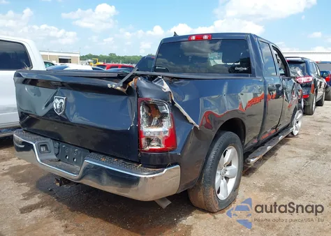 2020 Ram 1500 Classic Tradesman 4X2 6'4 Box z USA, uszkodzony, nr VIN 1C6RR6FG3LS124624